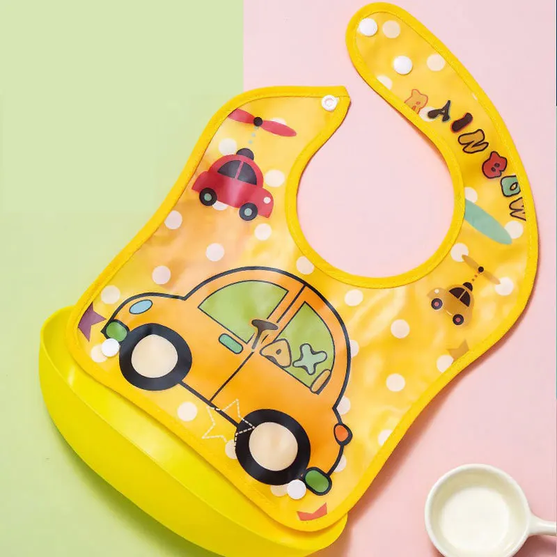 Baby Bib Cartoon Print Baby Bibs Meninos Meninas Bib Impermeável Soft Silicone Kids Burp Pano Crianças Bib Alimentação Bib com bolso