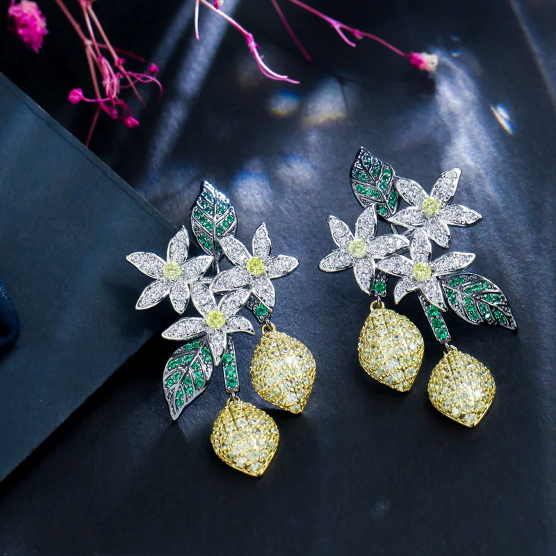 CWWZircons Einzigartiges Design Art Deco Blatt-Cluster Lange Hängende Ohrringe mit Weißen und Grünen CZ-Steinen für Damen, Abschlussball, Party, Großhandel E0430 – Detail 7