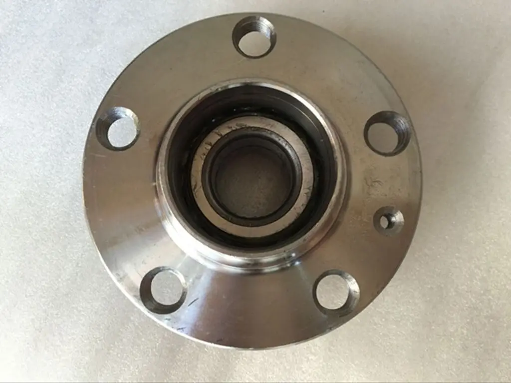 Rear wheel bearing for Brilliance FRV FSV CROSS H530 V5 H330 rear wheel hub 3001473