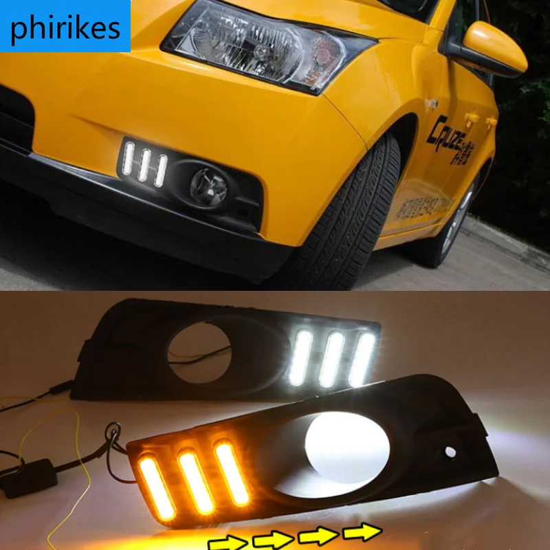 

2PCS For chevrolet cruze 2009 2010 2011 2012 2013 2014 DRL Daytime Running Light fog lamp cover with yellow turn signal