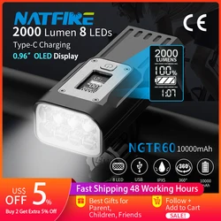 NATFIRE NGTR60 Potente luce per bici con display OLED in tempo reale dei dati, faro per bicicletta ricaricabile di tipo C da 10000 mAh, 2000 lumen con 8 perline luminose, torcia luminosa, 3+2 modalità di illuminazione