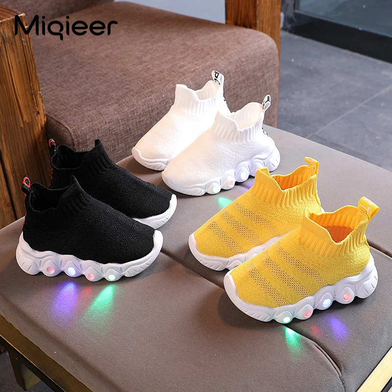 Frühling Herbst Kinder LED Schuhe Mode Jungen Mädchen Stricken Socke Schuhe Kind Turnschuhe Atmungsaktive Mesh Stiefel Weiche Nicht-slip sport Schuhe