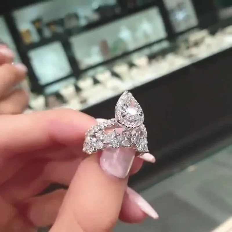 Women's 2Pcs/Set Teardrop CZ Rings, Dazzling Gift