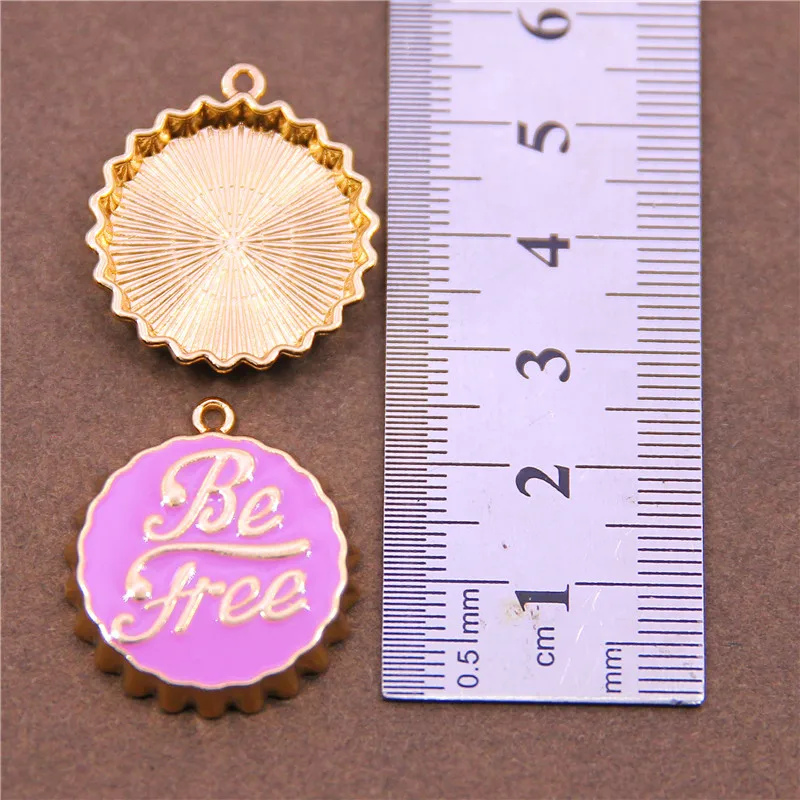 6Pcs Dainty Enamel Letter Be Free Round Bottle Cap Shape Pendant/Charm, Daint Medallion Charm, Necklace Bracelet Charm Accessori