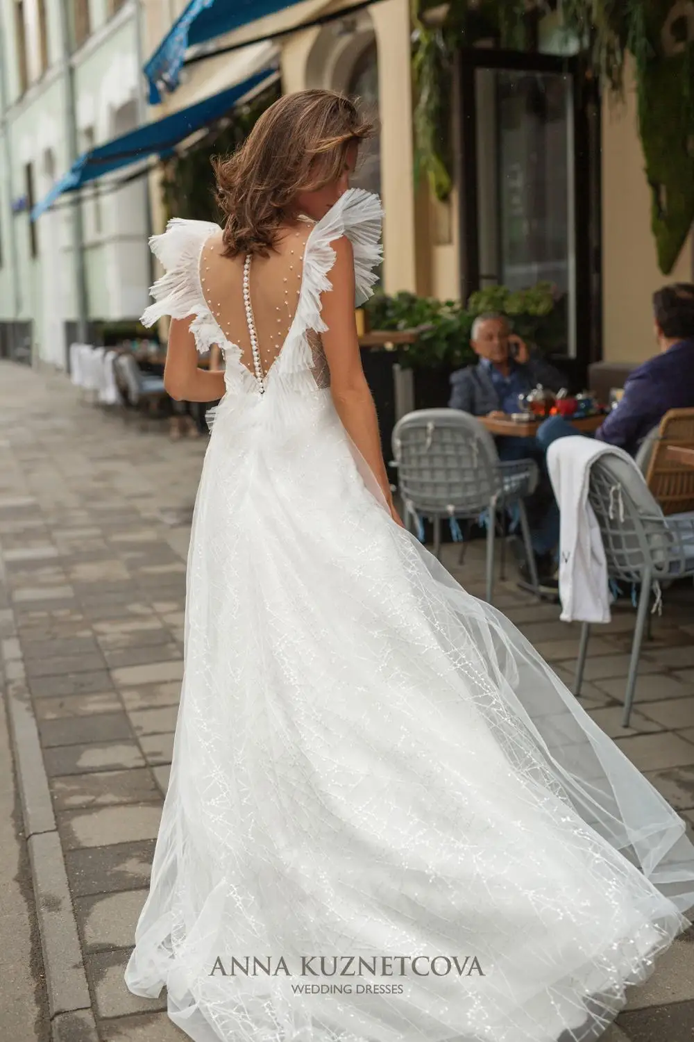 Vestidos De novia elegantes De encaje con cuello en V, vestidos De novia De línea A, hechos A medida vestidos De novia, tren De barrido trasero, bata De playa