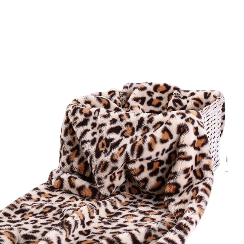 

Width 62'' The New Leopard Pattern Faux Fur Plush Fabric By The Half-Yard For Clothing Carpet Material