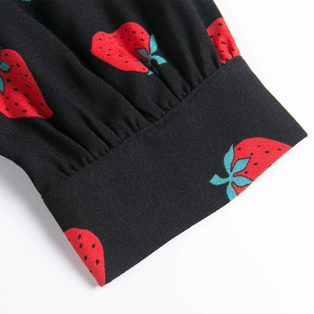 Blouses Women Casual 2021 Fashion Sweetheart Neck Tie Bow Strawberry Print Blouse Back Smocked Slim Fitted Puff Sleeve Crop Top