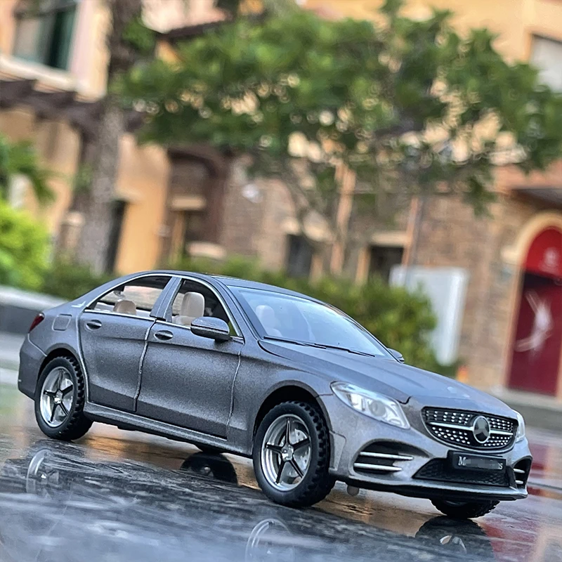 金属製の車のおもちゃ,モデルC260 l c-class de合金,ソルチェスト,車のシミュレーション,音と光,子供へのギフト,1/32