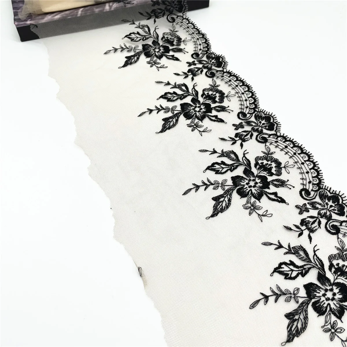 3y/lot Width 7 5/8 inch (19cm) Cream Black Embroidery Lace Trim For Skirt Hem Clothes Sewing Material DIY Apparel Dress Fabric