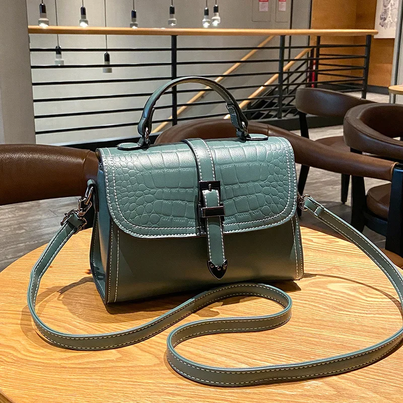 

Women's Handbag Luxury Shoulder Bag Vintage Summer Mini PVC Leather Bag Evening Women Small Ladies Messenger Crossbody Bags New