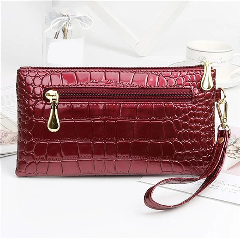 Portefeuille long en cuir verni pour femme, double fermeture éclair, sac à main crocodile, design rouge