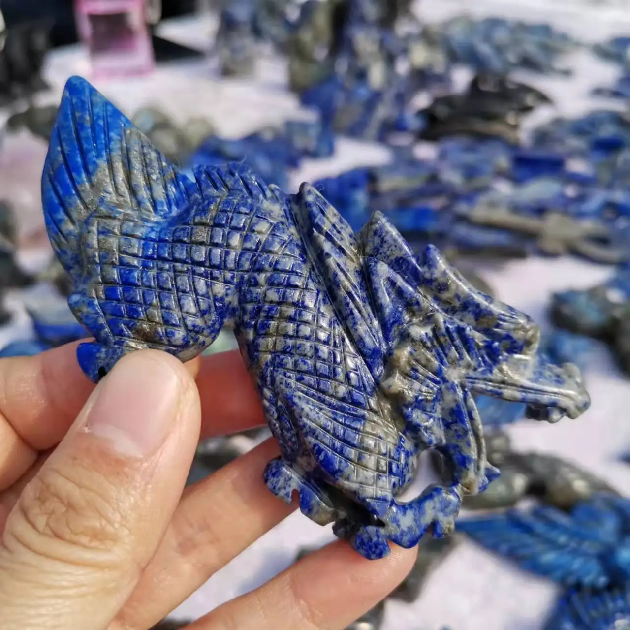 Natural Rock hand carved dragon ornaments Lapis lazuli/Tiger eye/ labradorite crystal sculpture