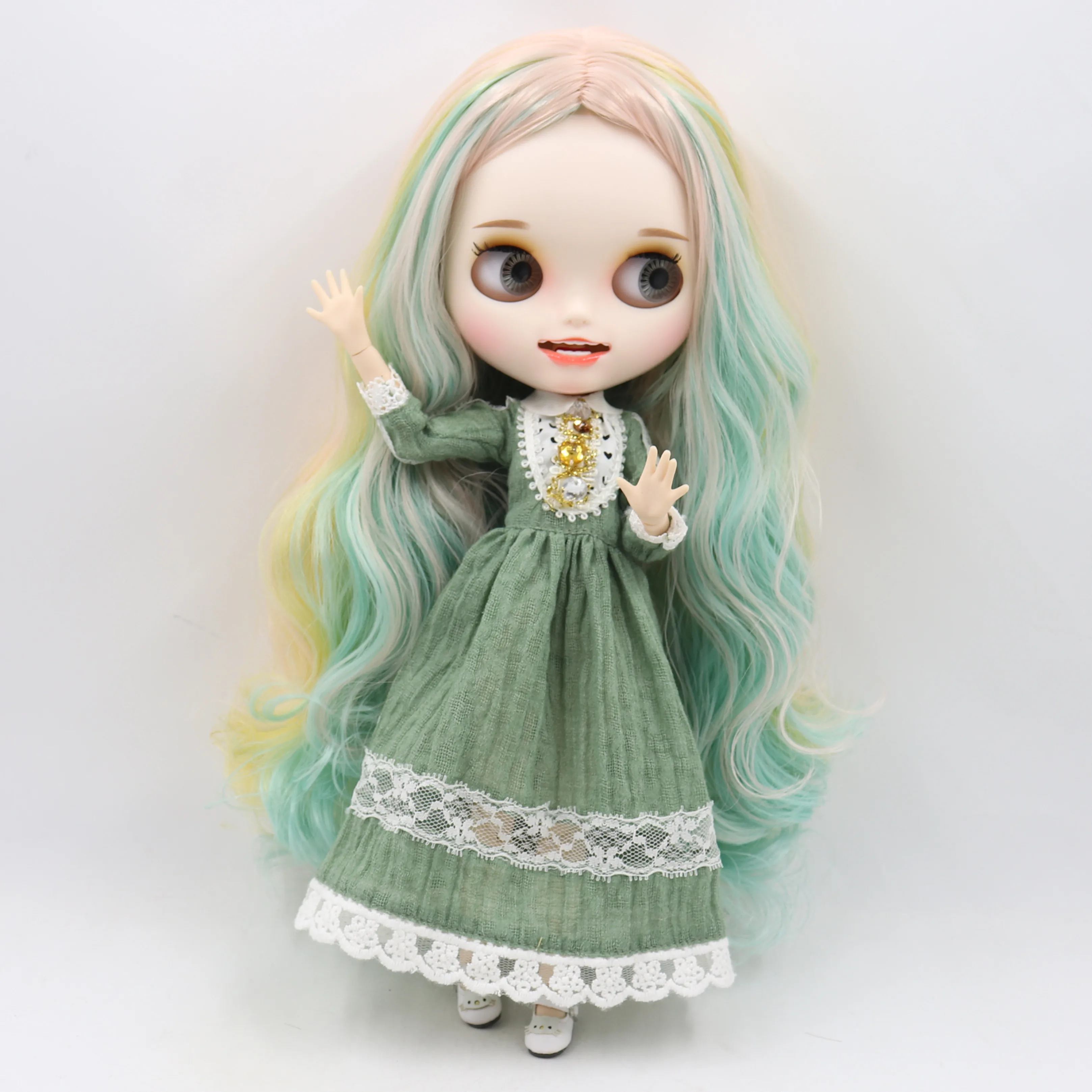 ICY DBS Blyth doll white skin Carved lips Open mouth Matte customized face Ice cream color hair 1/6 bjd joint body