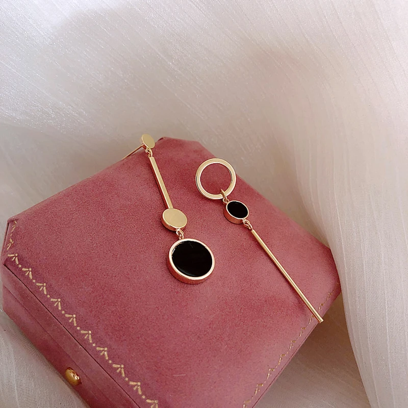 Women's Fashion Asymmetric Long Dangle Earrings
