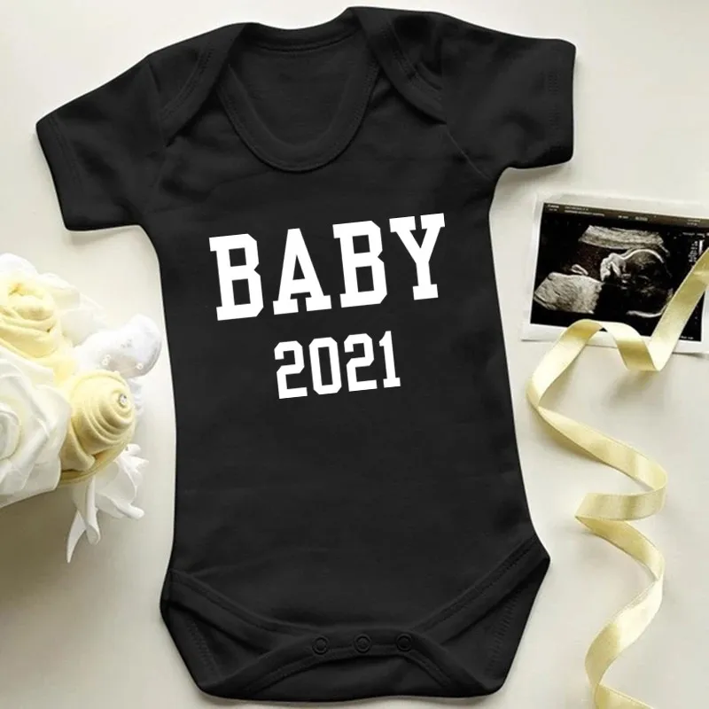 

Cute Baby 2021 Clothes Mommy Pregnancy Announcement Baby Bodysuit Pregnanent Reveal Bodysuits Toddler Baby Romper