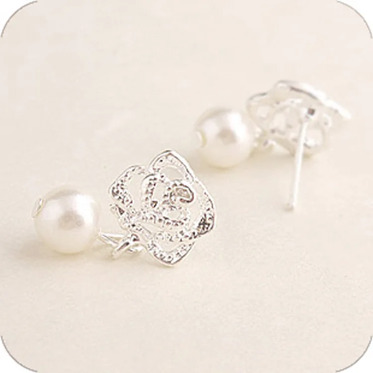 Hot Selling Star With The Same Paragraph Rose Camellia Imitation Pearl Earrings Jewelry Wholesale And Retail Exquisite Earrings