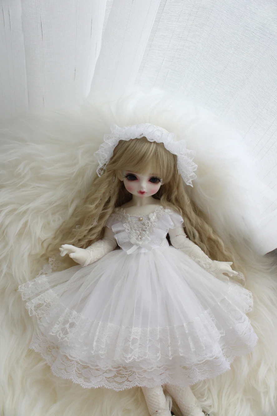 BJD Doll dress suitable for 1-3 1-4 1-6 size fashionable dress with white headband doll accessories