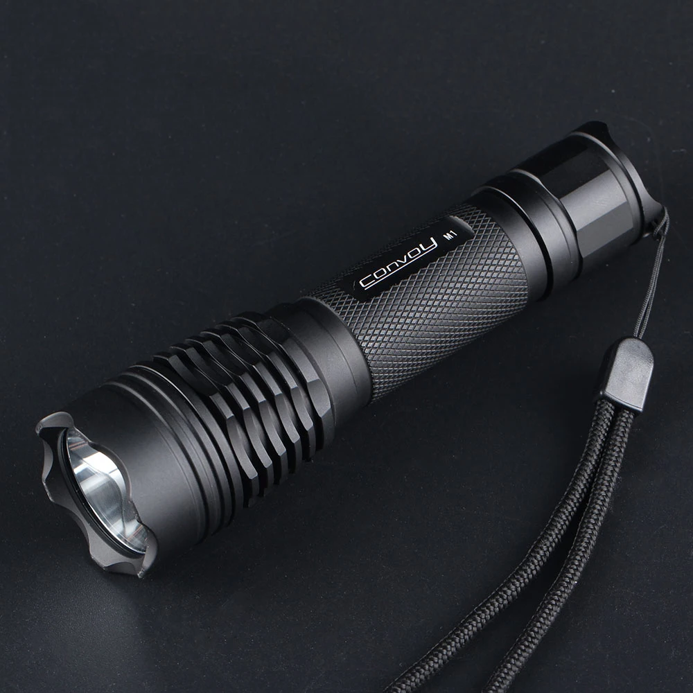 Flashlight Convoy M1 with KP CSLNM1.F1 Green Light Linterna LED Torch 18650 Flash Light Camping Hunting Light Work Lamp Latarka