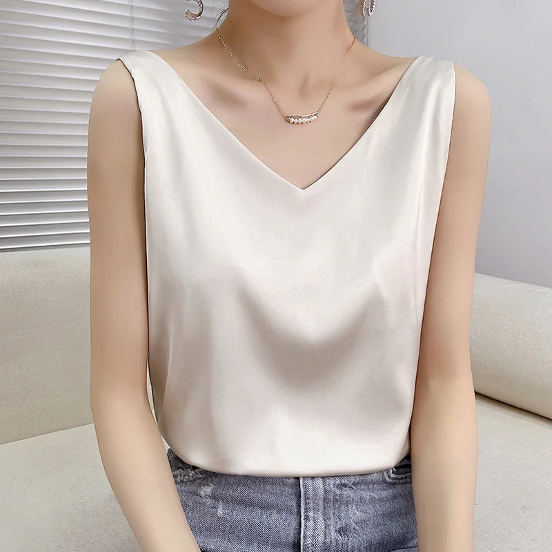 Summer Shiny Satin Silk Tshirt Women Harajuku T Shirt Women Sleeveless Fashion T-shirt Woman Tee Tops Casual Female Luxury Sexy