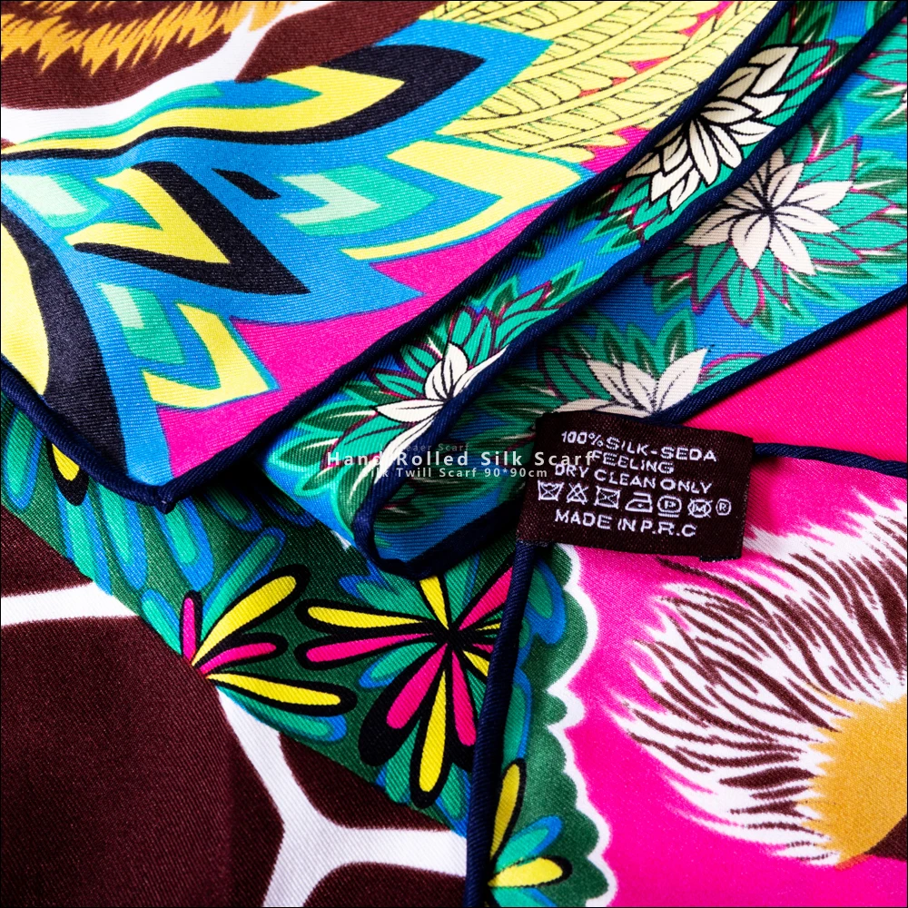 Luxury Brand Woman Scarf with Print Girafe Square Silk Scarves Women 90 by 90 Silk Natural 100% Silk Hair Wrap Head Scarves