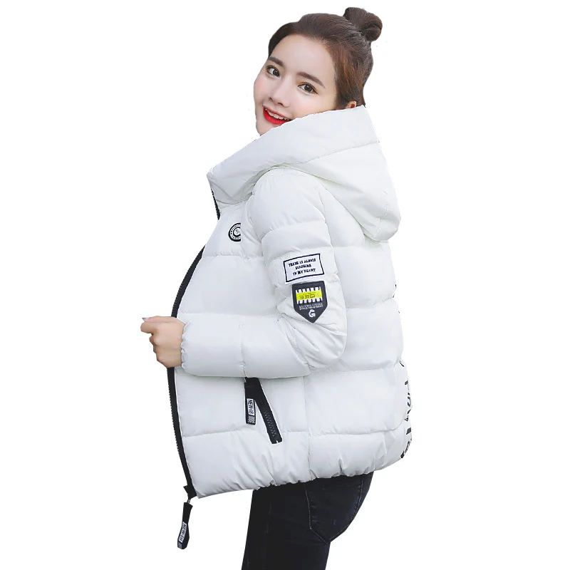 Winter Frauen Daunen gepolsterte Jacken weibliche kurze koreanische schlanke Parker Jacke dicke Kapuze Student Baumwolle Kostüm