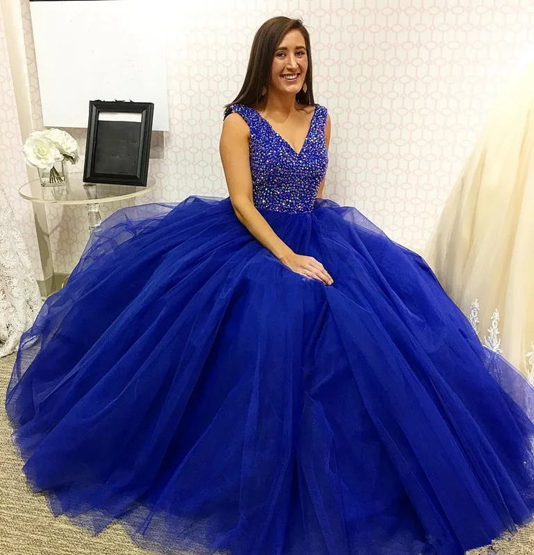 Luxo azul royal quinceanera vestidos com decote em v contas tule varredura trem cristais formal vestido de festa baile de formatura para doce 16 elegante