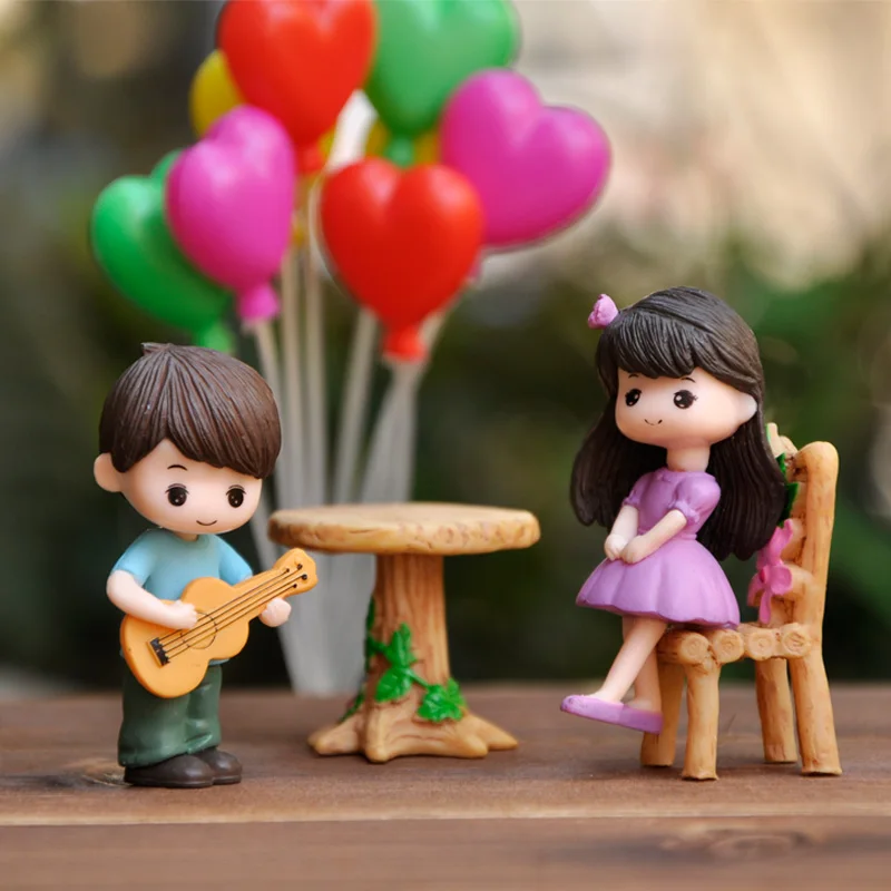 2 pcs Couple dolls posing playing guitar boy girl dating small dolls multi-plant potted cake decorations