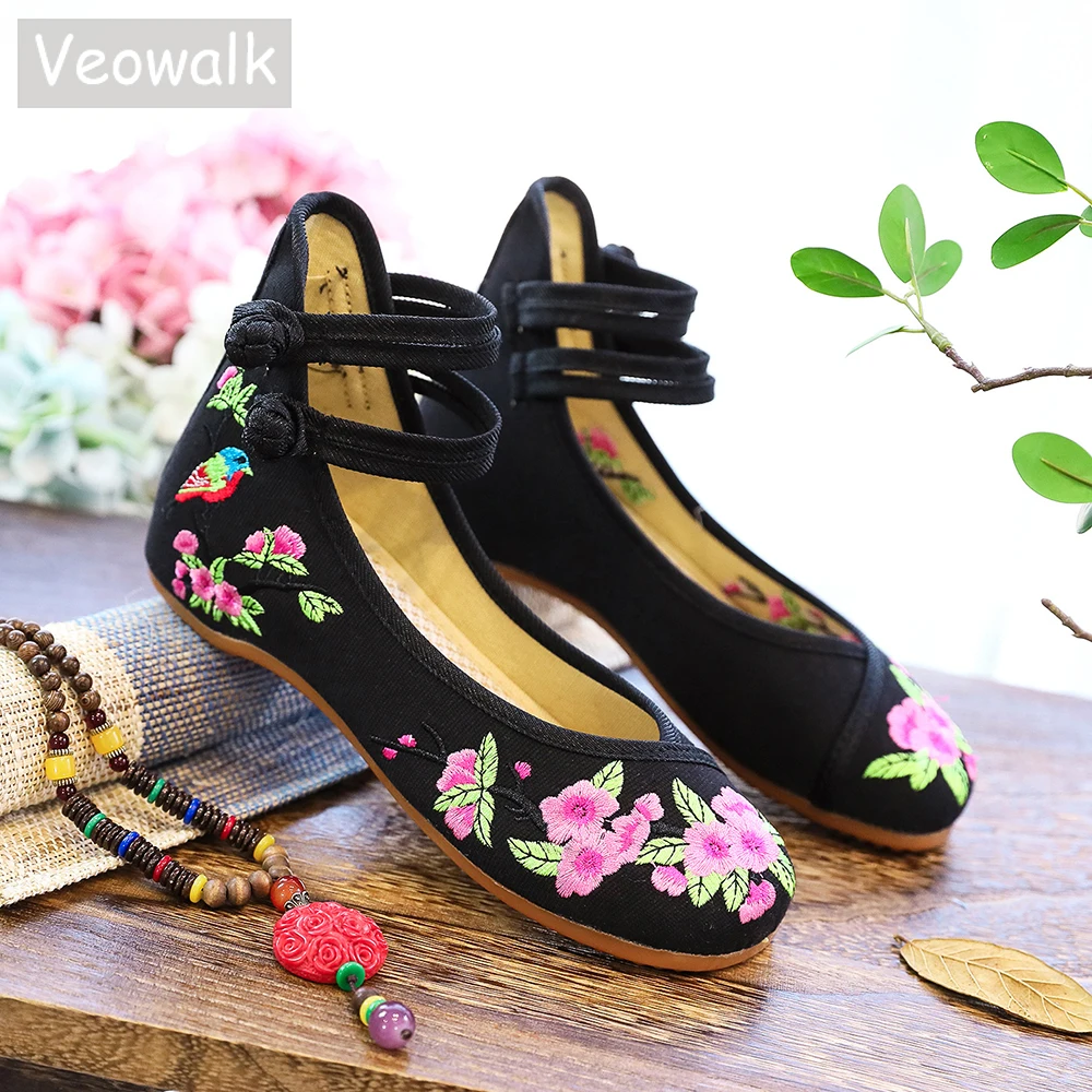 Veowalk Flower Bird Embroidered Women Cotton Cloth Flat Shoes Ladies Vintage Chinese Style Soft Comfortable Ballet Flats