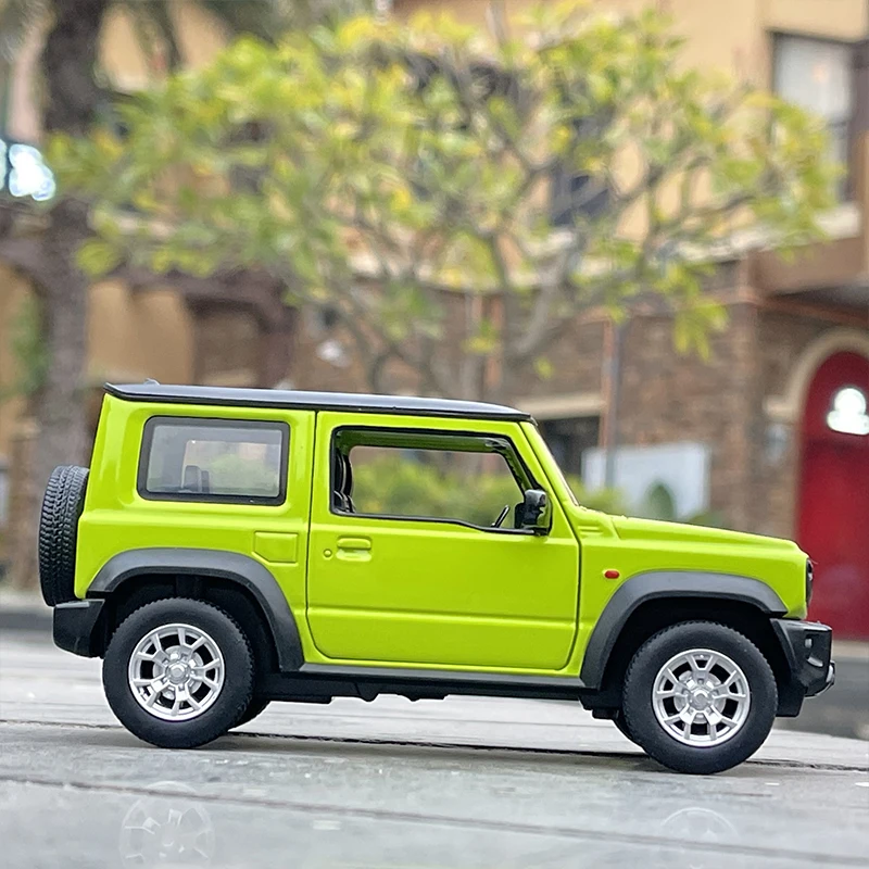 1:26 SUZUKI Jimny Alloy Car Model Diecast & Toy Metal Off-Road Vehicle Car Model Simulation Sound Light Collection Kids Toy Gift