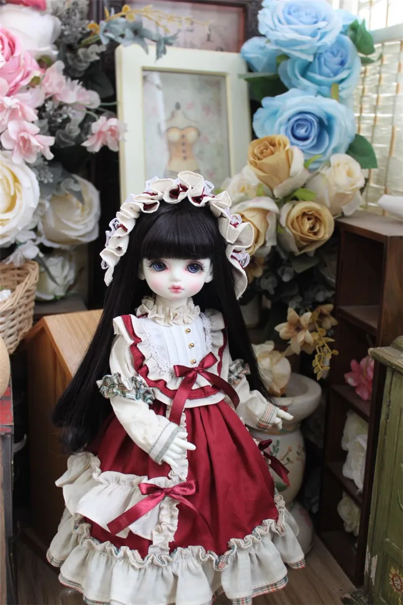 

BJD doll clothes suitable for 1/3 1/4 1/6 Blythes size red maid suit vintage court doll accessories (Skirt + Tiara)