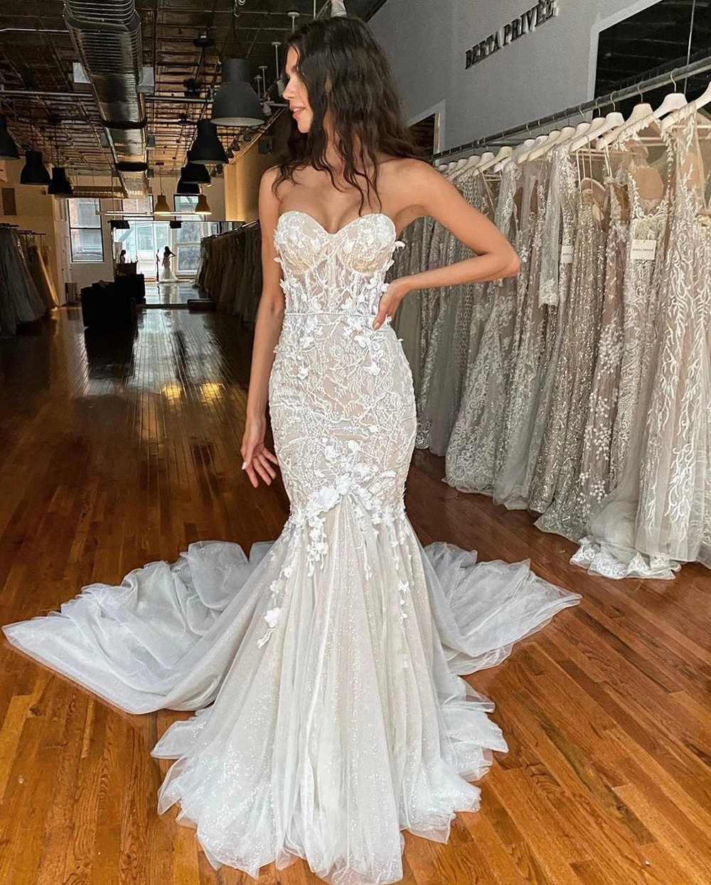 Sevintage Luxury Mermaid Wedding Dresses Sweetheart Lace Appliques 3D Flowers Beading Bride Dress Sleeveless Tulle Wedding Gown