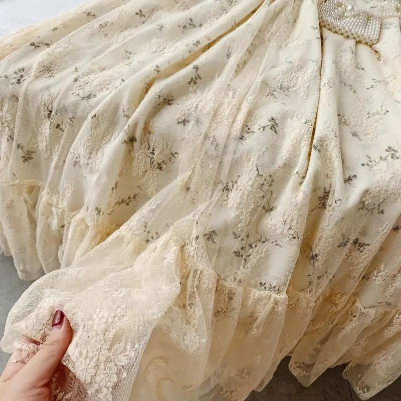 Abito da festa romantico con ricamo in pizzo da donna 2023 Abito longuette vintage gotico con maniche corte a sbuffo con stampa floreale elegante estiva