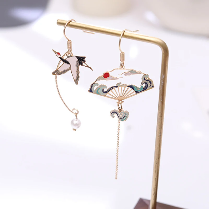 Koreanische neue süße geometrische Tropfenohrringe für Frauen, niedliche Katze, Kaninchen, Stern, Mond, asymmetrische baumelnde Ohrringe, Geschenk für Schmuck. – Detail 1