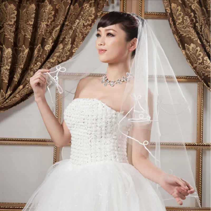 White Simple Elegant Short Bridal Lace Edge Women Wedding Veil Accessories