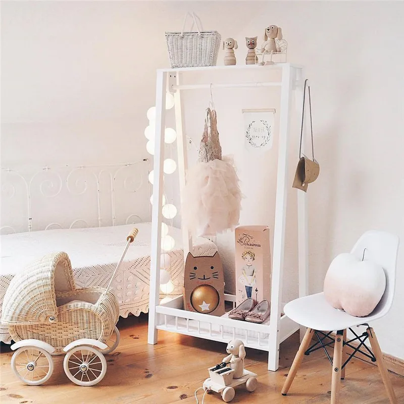 Puntelli per fotografie per bambini INS Passeggino in rattan fatto a mano Accessori per bambole Decorazione per la camera dei bambini Carrello in