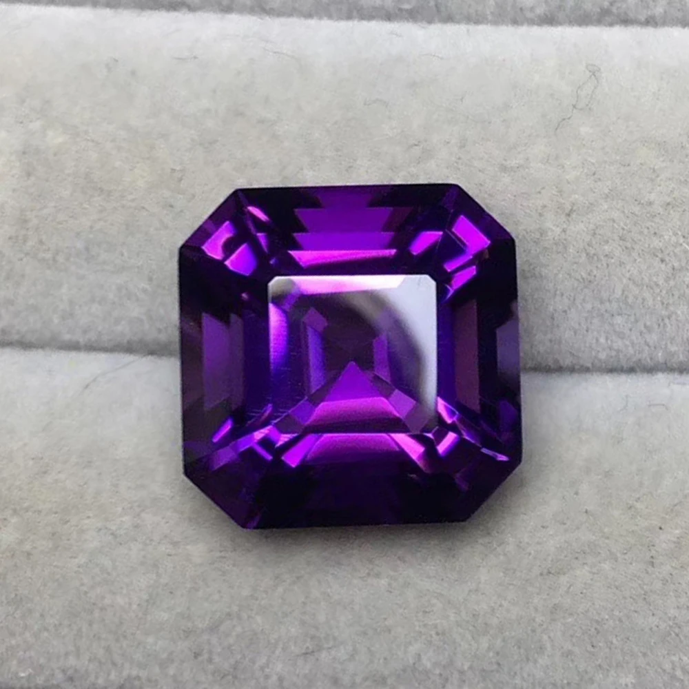 Natural Amethyst beautiful Violet 10ct Specifications 13.2*13.2*9.6mm