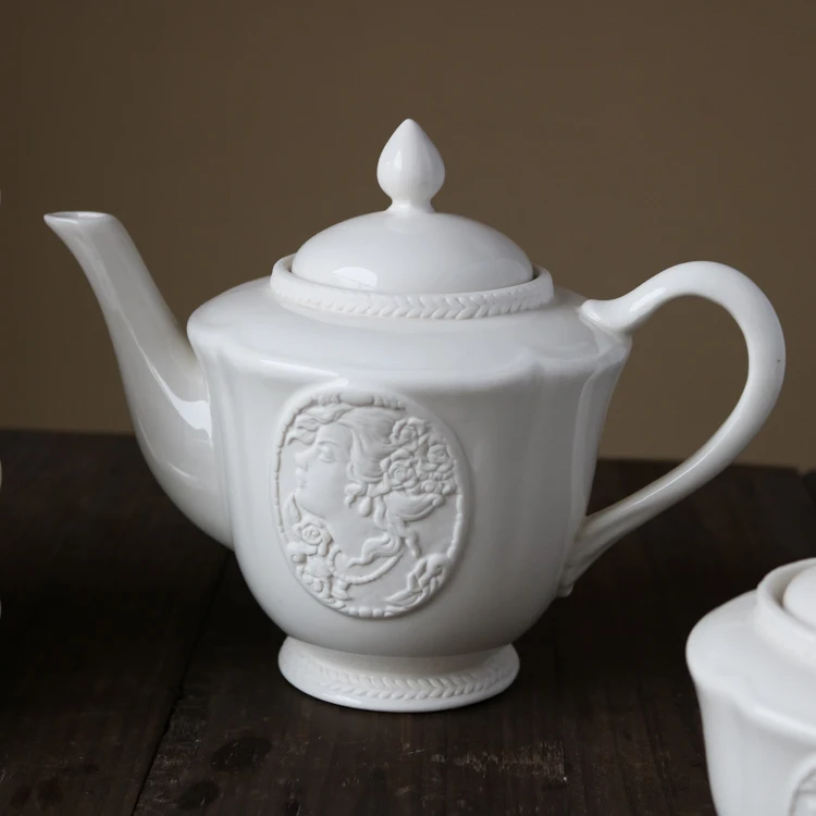 Ceramic White Color Queen Embossed Teapot/Coffee Cup Saucer/Milk Jug/Sugar Jar