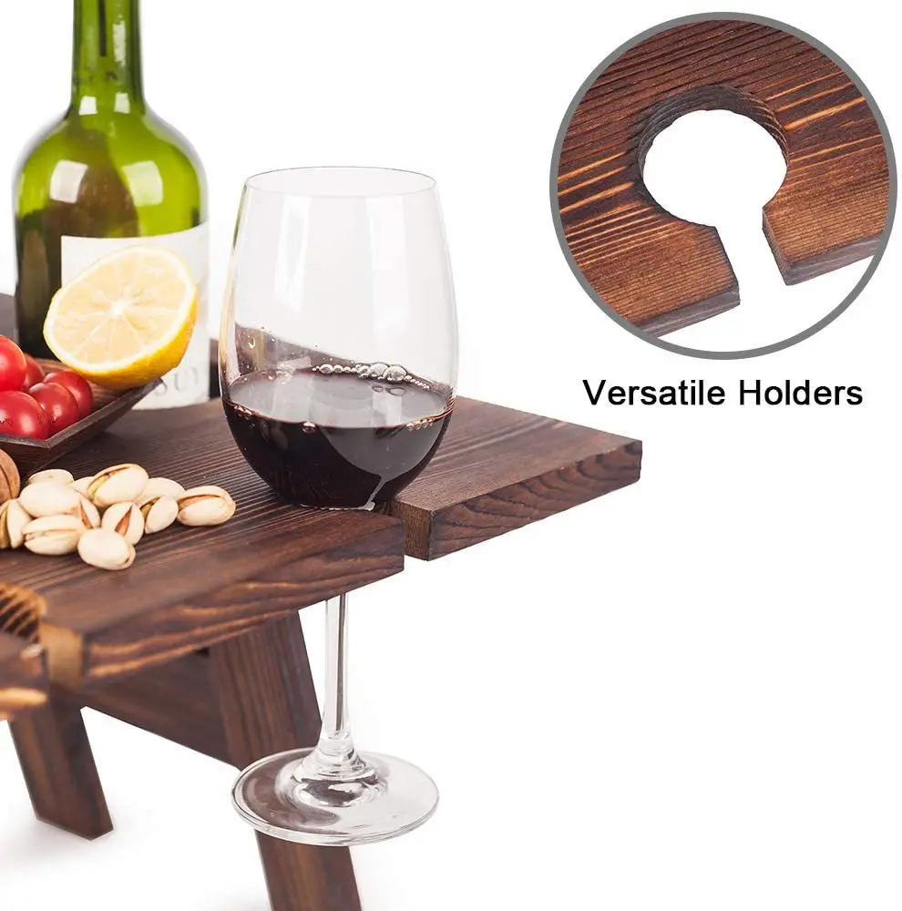 Mesa de acampamento dobrável com cremalheira de vidro, mesa de madeira portátil ao ar livre, frutas e vinho, piquenique e viagens