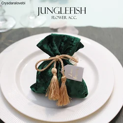 20/10pcs Green Velvet Wedding Candy Boxes with String and the Cards 9.5*12cm Luxury Gift Pouches Event Party Supplies Favors Bag