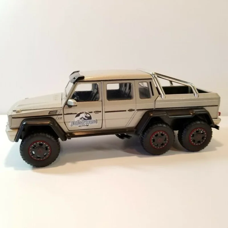 JADA 1:24 Mercedes-Benz G63 AMG 6X6 stop luksusowy pojazdu Diecast samochód z napędem Pull Back Model towarów kolekcja zabawek