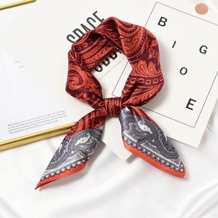 

Elegant Leaves Scarf Women Real Silk Neck Hairband Foulard Lady Square Scarves Small Spring Bandana High Quality Kerchief 2021