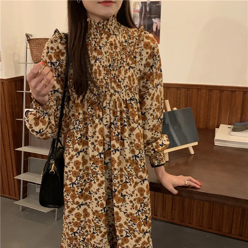 Maxi Dress Women 2021 Spring Retro Autumn Fallen Leaves Yellow Floral Dress Pleated High Neck Long Sleeves Printed Chiffon Dress