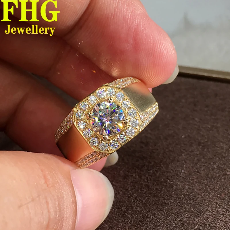 

Solid 18K Au750 Yellow Gold Men Ring DVVS1 1Carat Moissanite Diamonds Round Luxury Wedding Party Engagement Anniversary Ring