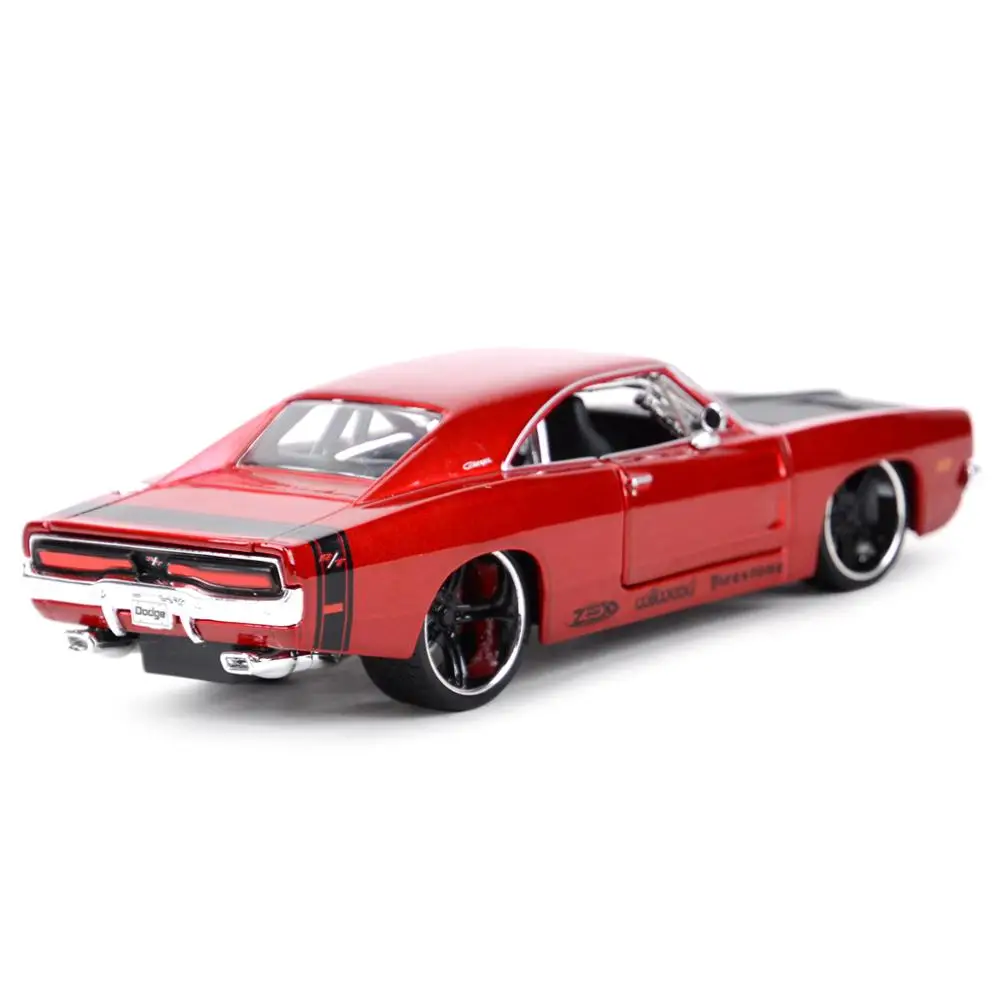 Maisto 1:24 1969 Dodge Charger R T Static Die Cast Vehicles Collectible Model Car Toys