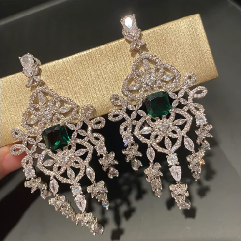 Retro pattern green zircon tassel earrings zircon luxury silver needle long magazine jewelry exaggerated accessories