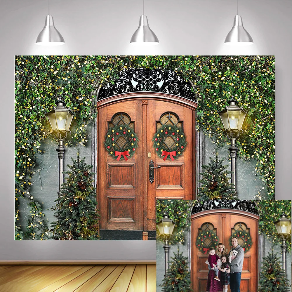 

Xmas Photography Backdrop Winter Christmas Tree Vintage Wood Door Background Light Green Wreath Wedding Photo Shoot Phtocall