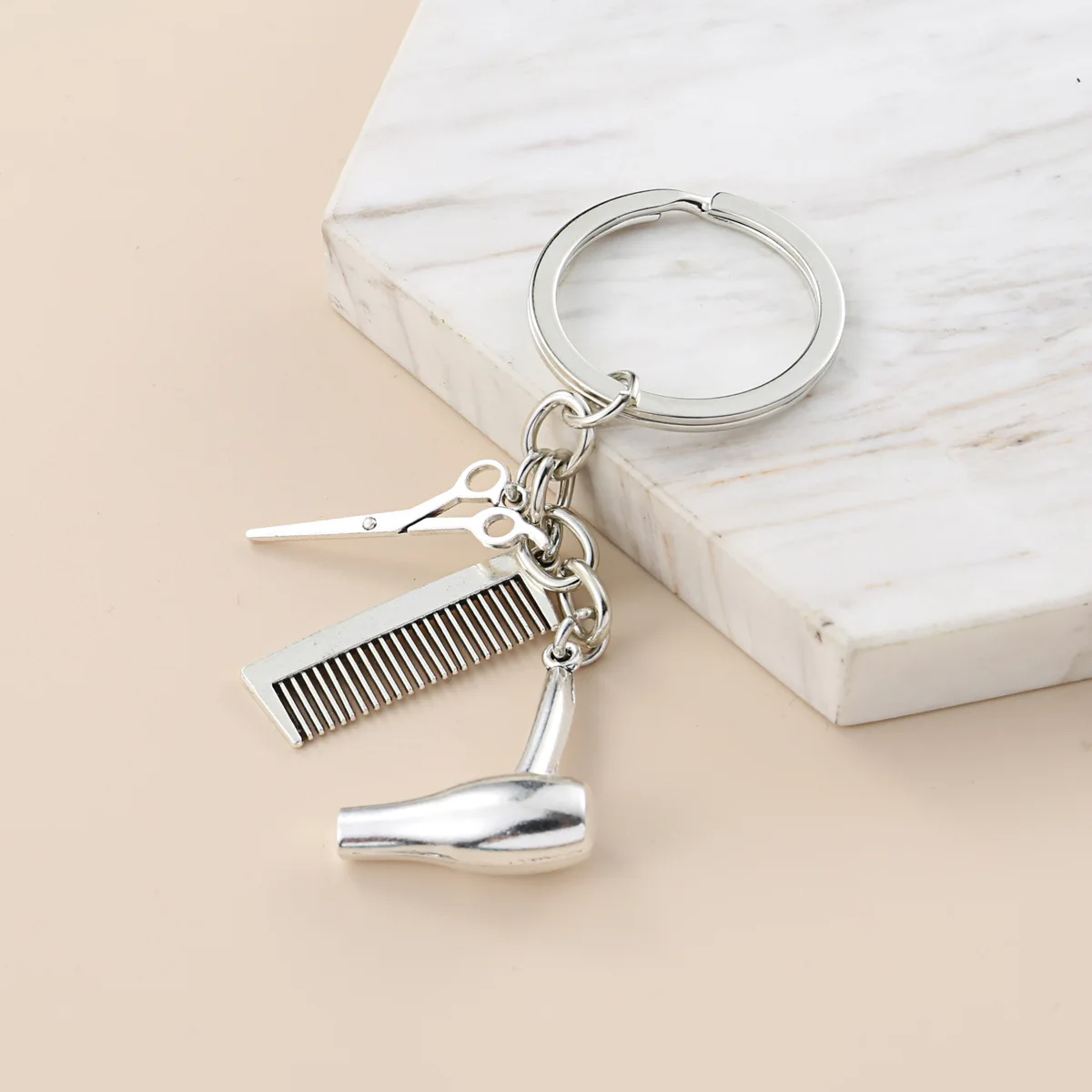 Nieuwe Hairstylist Sleutelhanger Kapsalon Sleutelhanger Föhn Schaar Kam Sleutelhanger Kapper Geschenken Voor Vrouwen En Mannen Diy sieraden