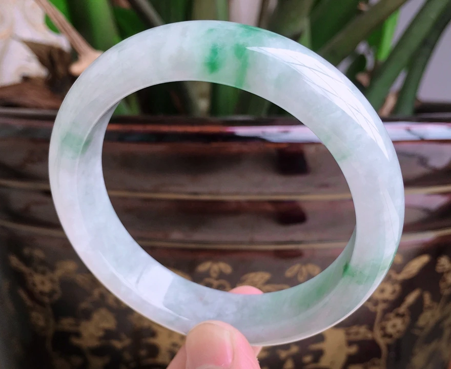 

Send Certificate Natural Burmese Jadeite 54-64mm Light Color Two-color Bracelet Elegant Princess Jewelry Send Mom to Girlfriend