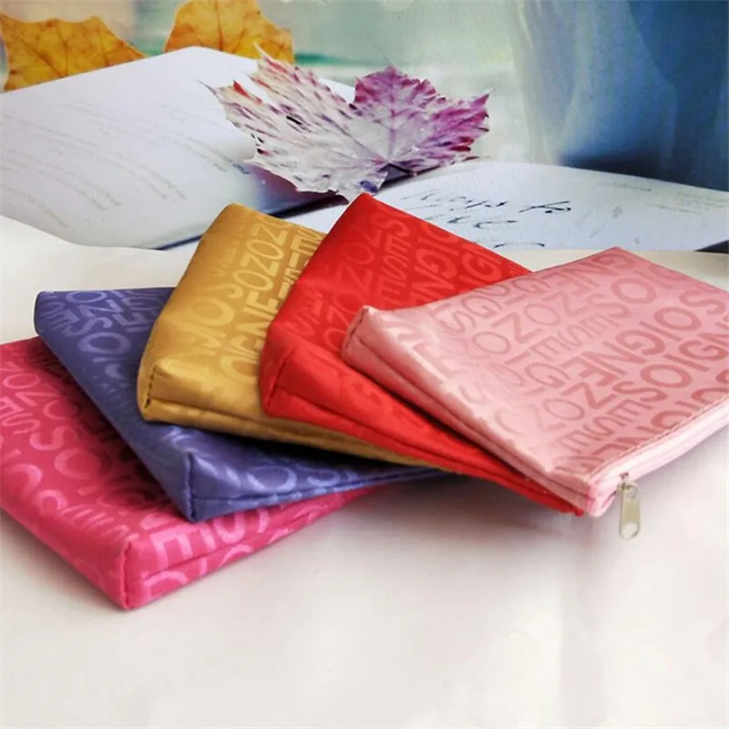 Simple Letter Printed Cosmetic Bag Fashion Women Makeup Bags Cosmetics Bag for Travel Lady Washing Toiletry Pouch Bags