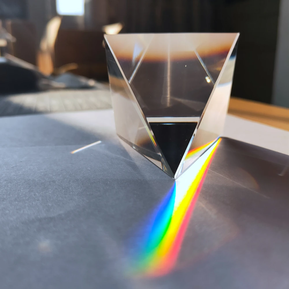 Rainbow Prism Optical Glass Crystal Pyramid 50mm Height Rectangular Pyramid Polyhedral Popularization Science Studying Student